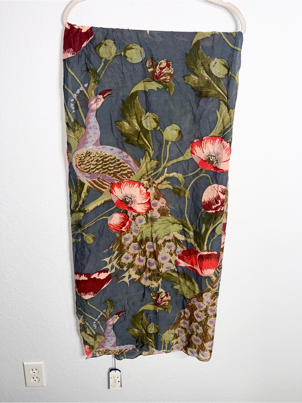 ONE HUNDRED STARS Scarf Wrap Shawl Coverup     74”x40" Poppies & Peacock Floral